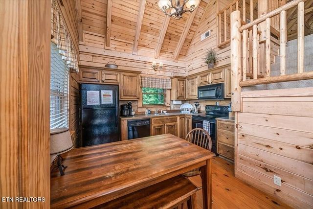 101 Meadow View Lane, Spencer, TN 38585