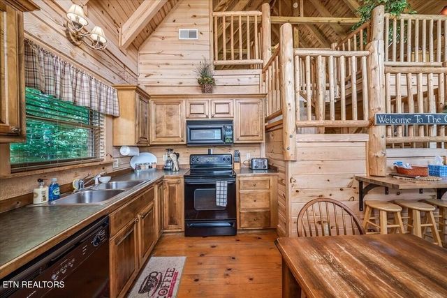 101 Meadow View Lane, Spencer, TN 38585