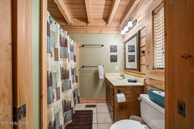 101 Meadow View Lane, Spencer, TN 38585