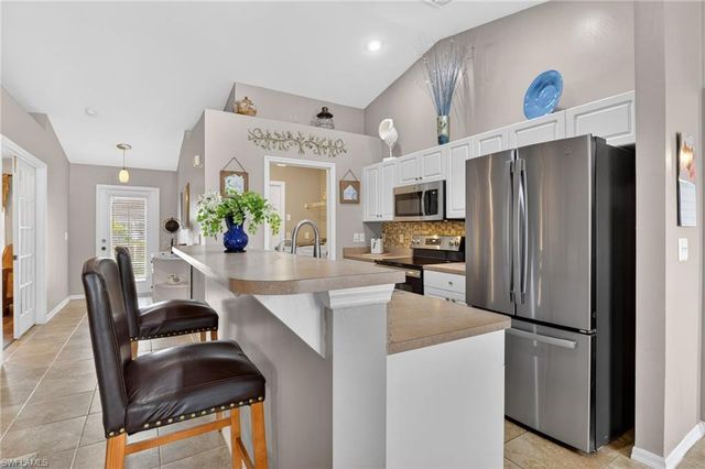 2707 NE 5th AVE, Cape Coral, FL 33909