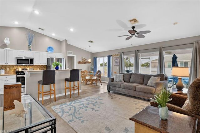 2707 NE 5th AVE, Cape Coral, FL 33909