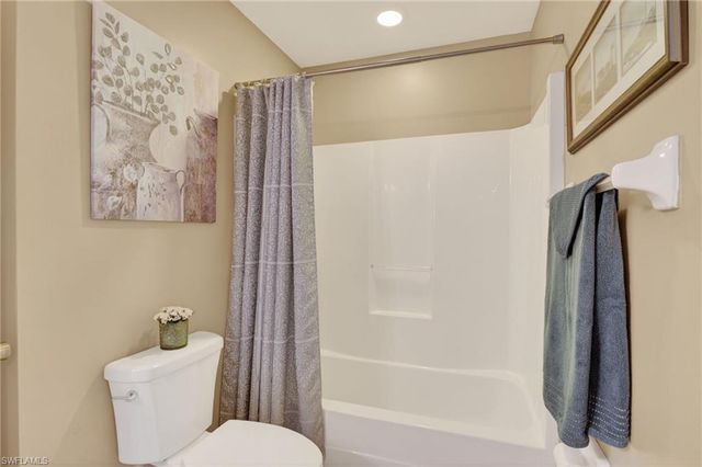 2707 NE 5th AVE, Cape Coral, FL 33909