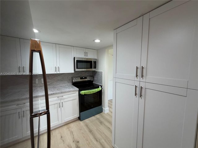 8303 SW 142nd Ave D206, Miami, FL 33183