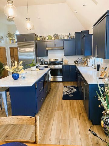 173 Beacon Harbor Circle, East Moline, IL 61244