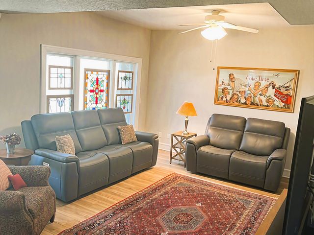 173 Beacon Harbor Circle, East Moline, IL 61244
