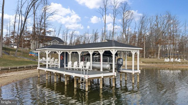 14 FAIRVIEW DR, Mineral, VA 23117