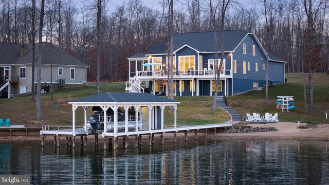 14 FAIRVIEW DR, Mineral, VA 23117