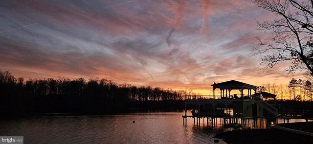 14 FAIRVIEW DR, Mineral, VA 23117