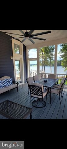 14 FAIRVIEW DR, Mineral, VA 23117