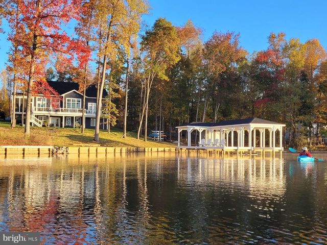 14 FAIRVIEW DR, Mineral, VA 23117