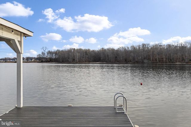 14 FAIRVIEW DR, Mineral, VA 23117