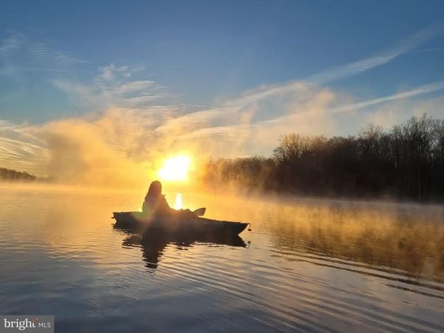 14 FAIRVIEW DR, Mineral, VA 23117