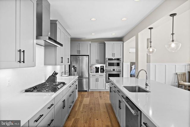 14 FAIRVIEW DR, Mineral, VA 23117