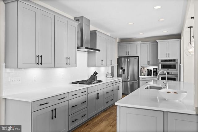 14 FAIRVIEW DR, Mineral, VA 23117