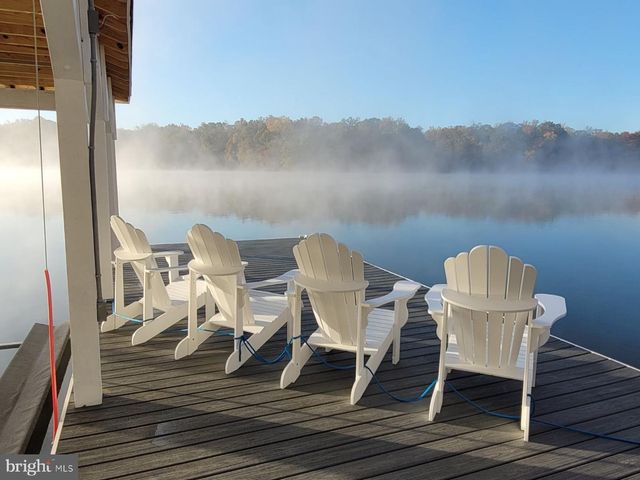 14 FAIRVIEW DR, Mineral, VA 23117