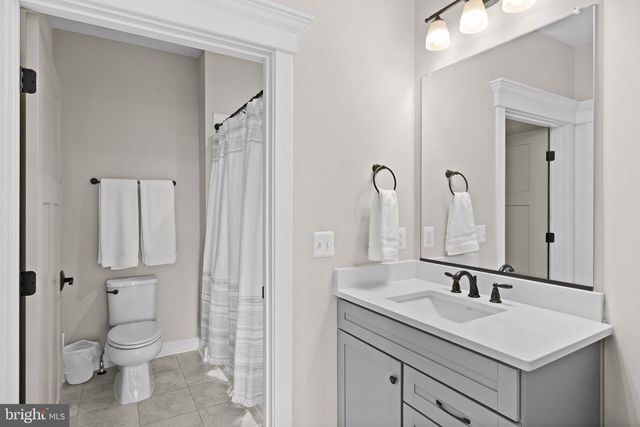 14 FAIRVIEW DR, Mineral, VA 23117