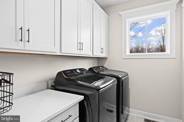 14 FAIRVIEW DR, Mineral, VA 23117