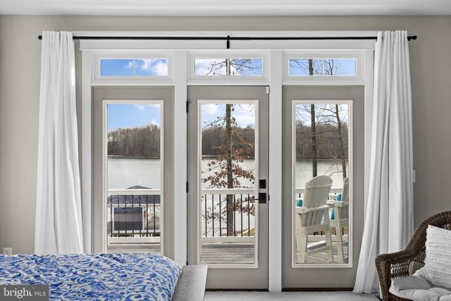 14 FAIRVIEW DR, Mineral, VA 23117