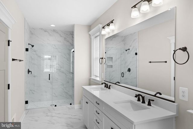 14 FAIRVIEW DR, Mineral, VA 23117