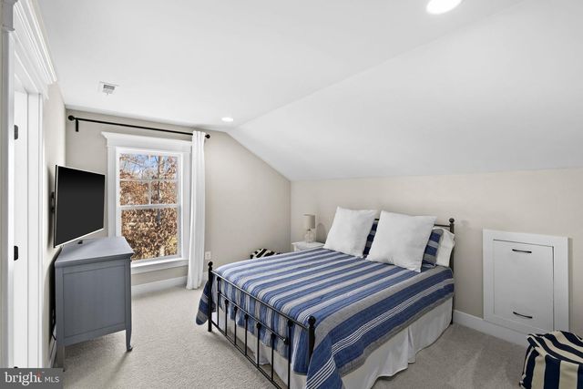 14 FAIRVIEW DR, Mineral, VA 23117