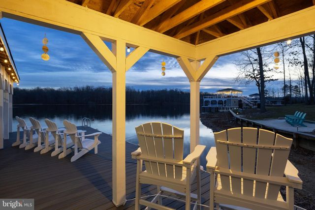 14 FAIRVIEW DR, Mineral, VA 23117