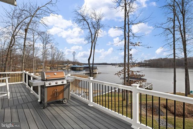 14 FAIRVIEW DR, Mineral, VA 23117