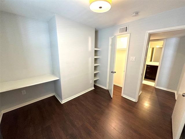 2750 Holly Hall Street 704, Houston, TX 77054