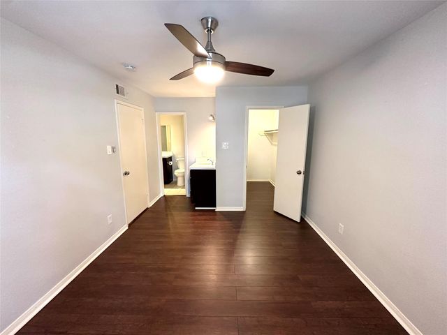 2750 Holly Hall Street 704, Houston, TX 77054