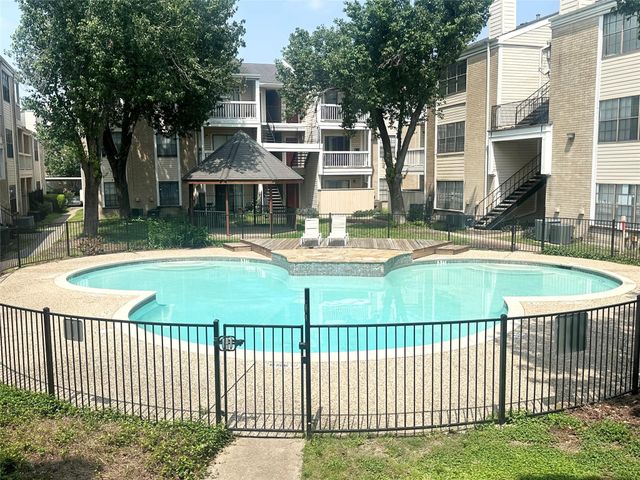 2750 Holly Hall Street 704, Houston, TX 77054