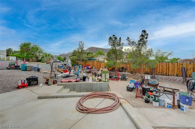 120 West Middleton Drive, Henderson, NV 89015