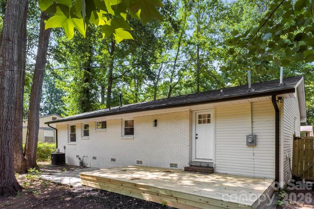 4211 Dunwoody Drive, Charlotte, NC 28215
