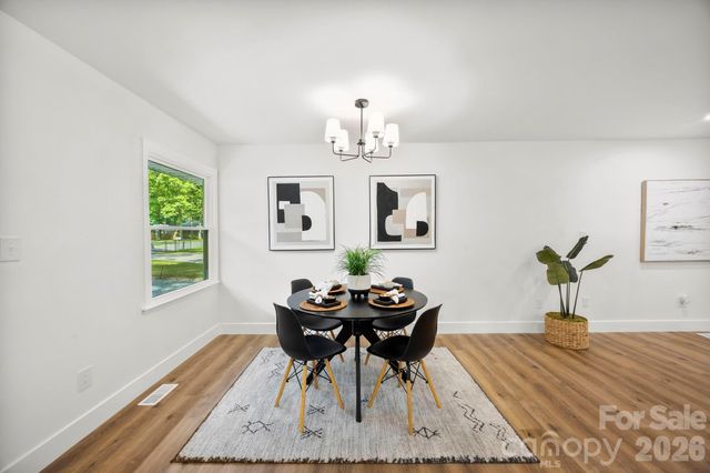 4211 Dunwoody Drive, Charlotte, NC 28215