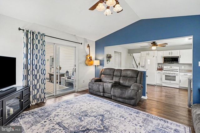 793 HUNTER DR, Pennsburg, PA 18073