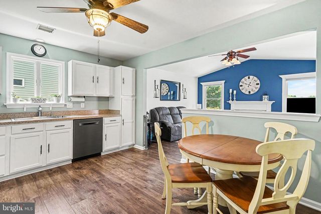793 HUNTER DR, Pennsburg, PA 18073