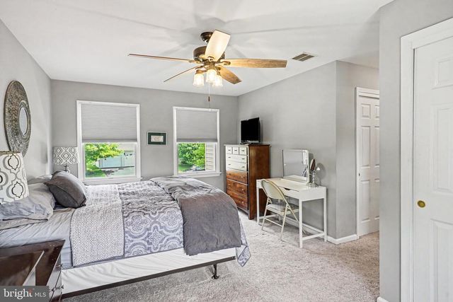 793 HUNTER DR, Pennsburg, PA 18073