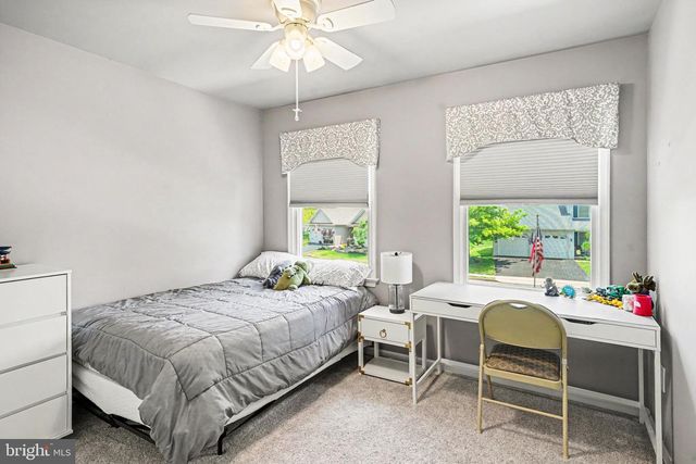 793 HUNTER DR, Pennsburg, PA 18073