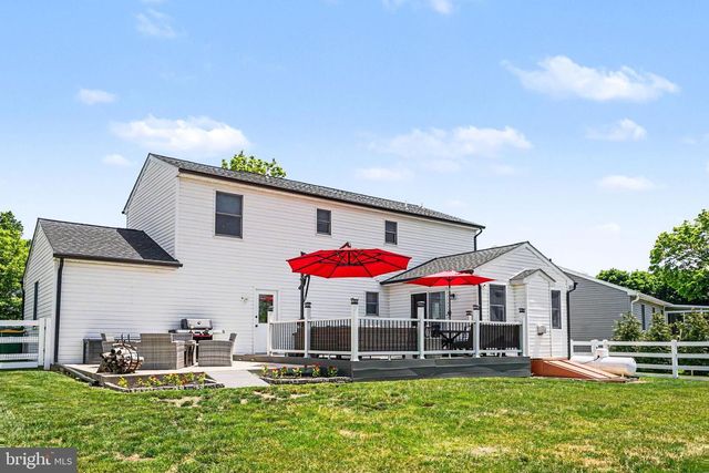 793 HUNTER DR, Pennsburg, PA 18073