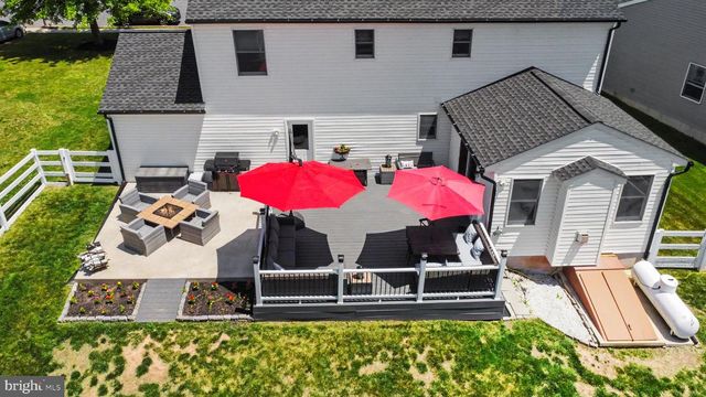 793 HUNTER DR, Pennsburg, PA 18073