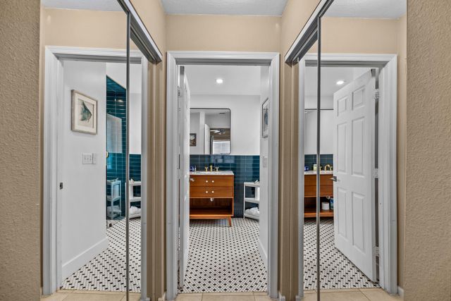 1664 Carriage Brooke Drive, Wellington, FL 33414