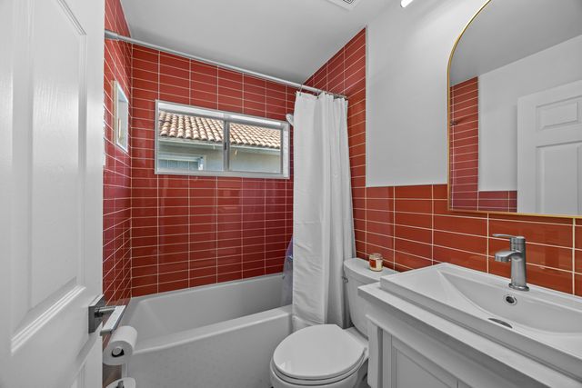 1664 Carriage Brooke Drive, Wellington, FL 33414