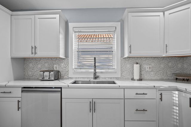 1664 Carriage Brooke Drive, Wellington, FL 33414