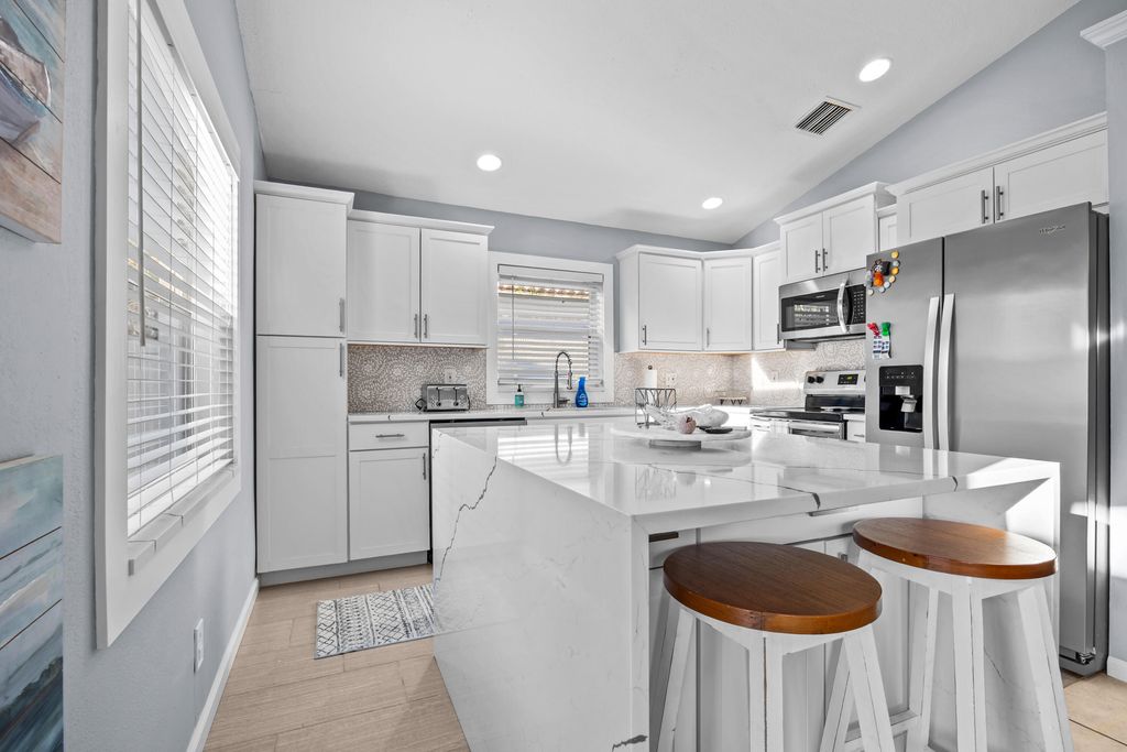 1664 Carriage Brooke Drive, Wellington, FL 33414