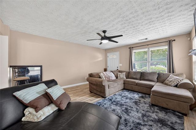5089 Summerview Way, Morrow, GA 30260