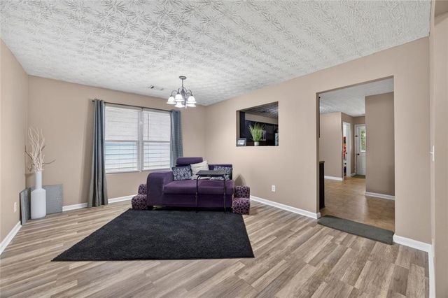 5089 Summerview Way, Morrow, GA 30260