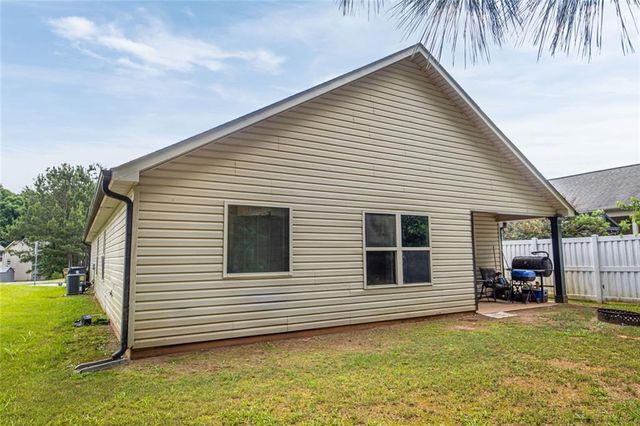 5089 Summerview Way, Morrow, GA 30260