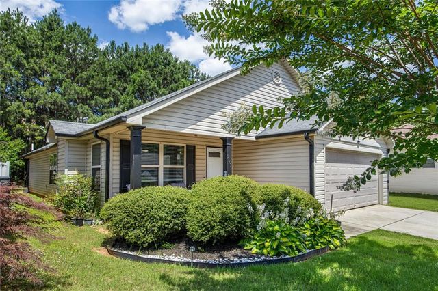 5089 Summerview Way, Morrow, GA 30260