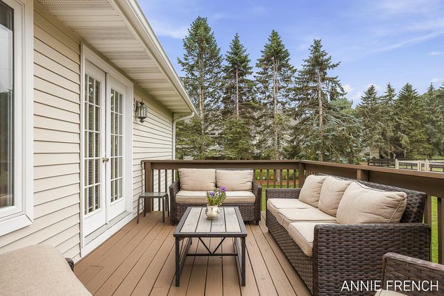 6390 147th Avenue, Laketown Twp, MI 49423