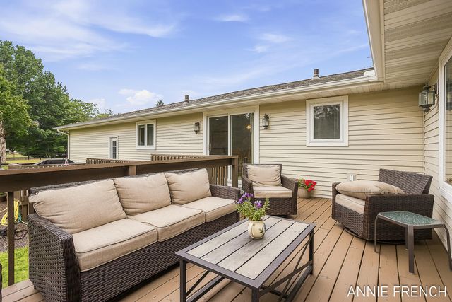 6390 147th Avenue, Laketown Twp, MI 49423