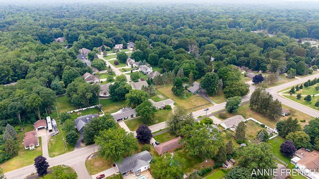 6390 147th Avenue, Laketown Twp, MI 49423