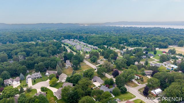 6390 147th Avenue, Laketown Twp, MI 49423